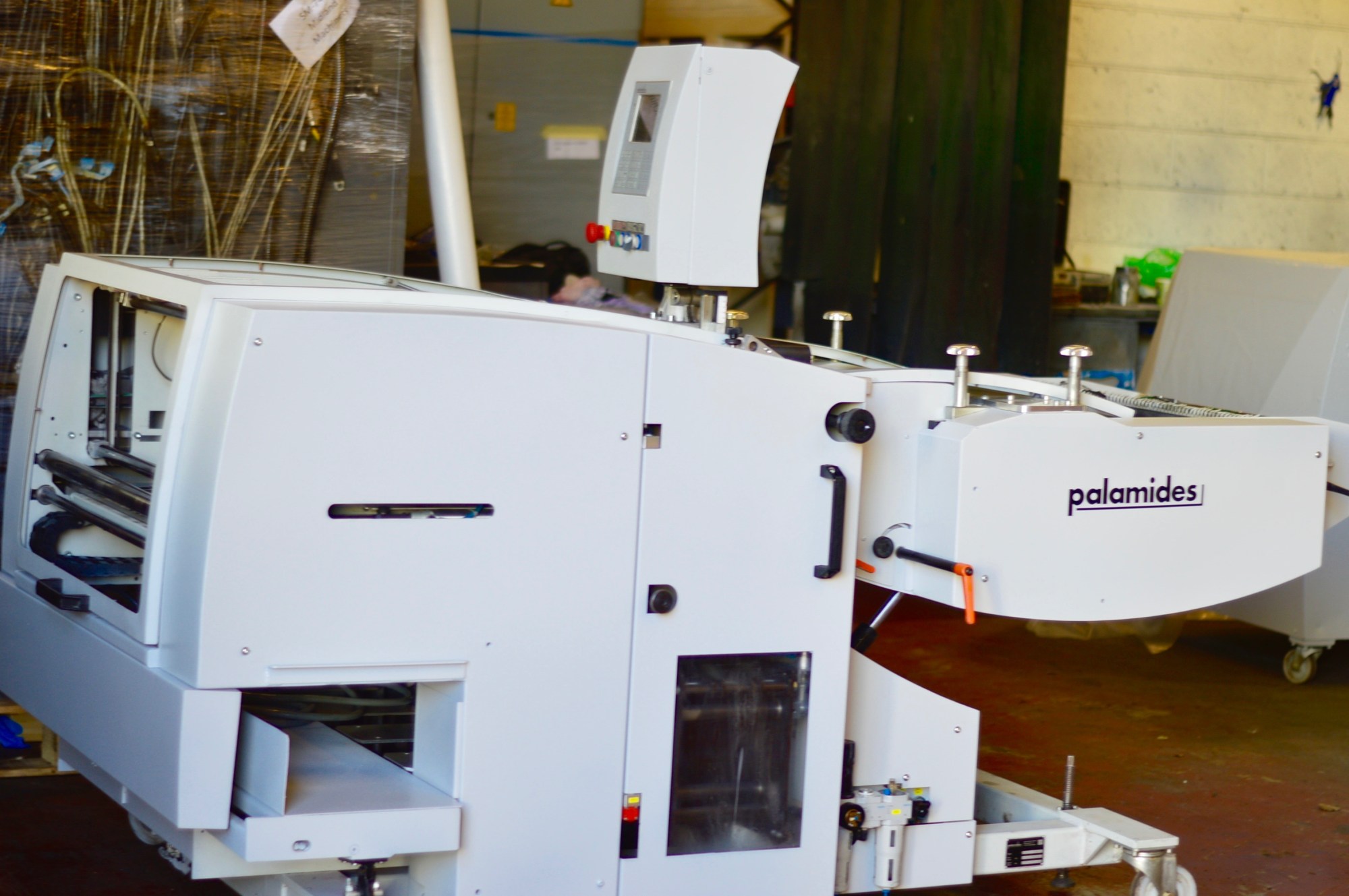 Palamides Clean & paint